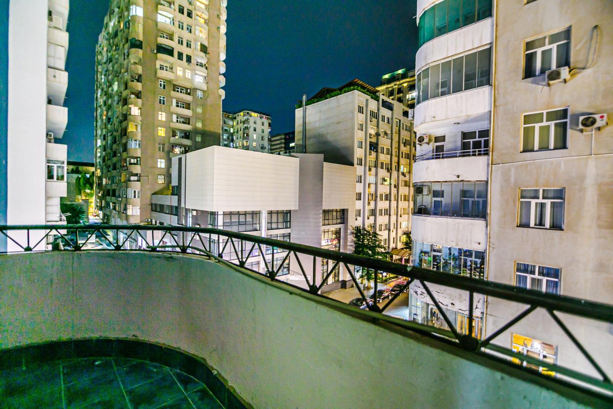 Nizami Apartment By Baku Housing Exterior foto